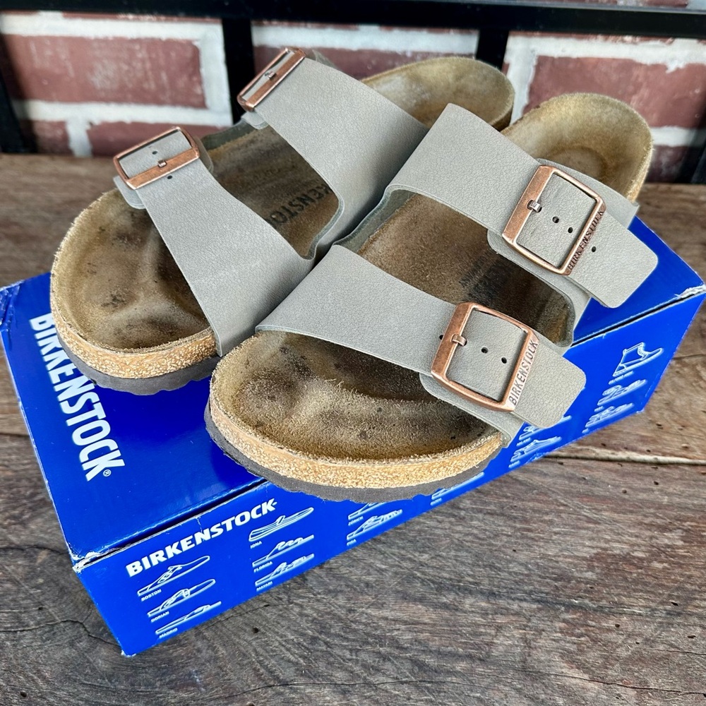 Birkenstock Arizona BS Sandals - EU 39 Regular Width - Stone Gray Leather